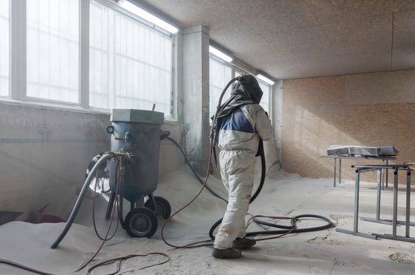 Dry ice blasting vs sandblasting