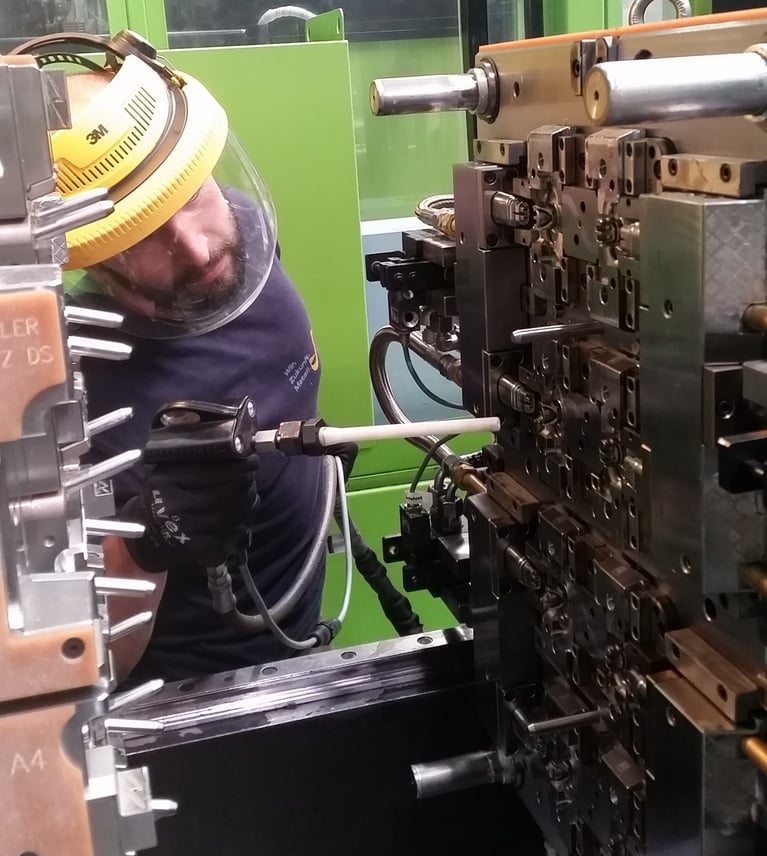 Empresa de moldes de injeção reduz o tempo de limpeza para 1 hora